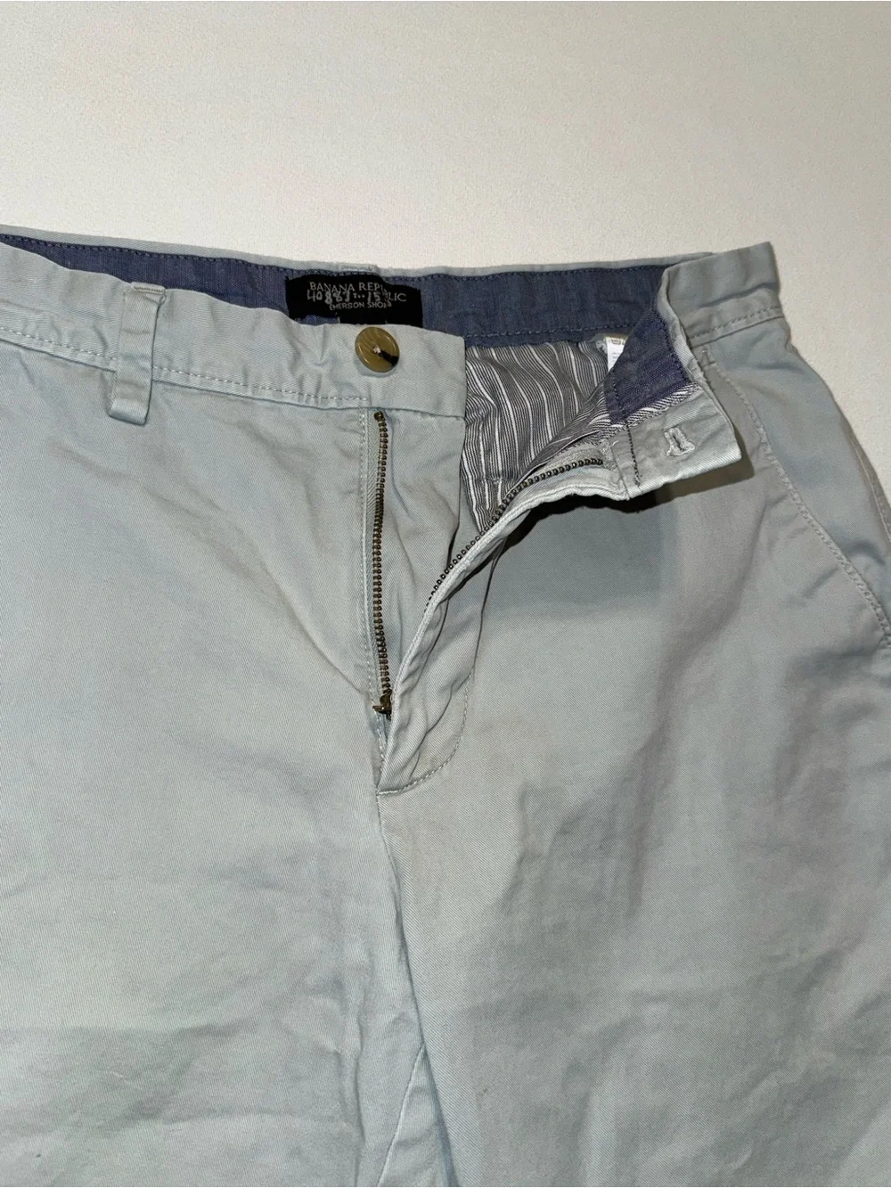 Banana Republic Men’s Emerson Short Light Blue Size 29 Flat Front Chino Shorts